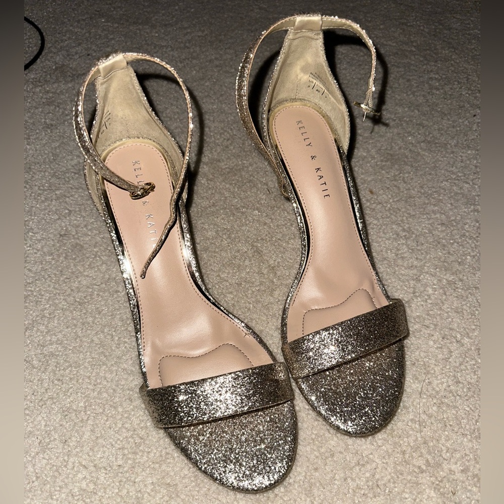 Kelly & Katie Kirstie Gold Heel